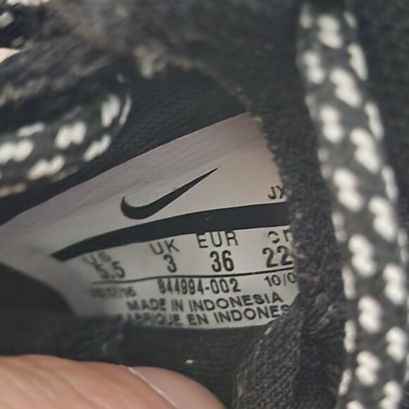 Nike Roshe One (844994-002) Women's Athletic Running Shoes Size 5.5 Black - Picture 9 of 9